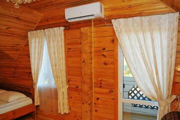 Фото номера Полулюкс с балконом Лоджи Nester House г. Свитязь 4