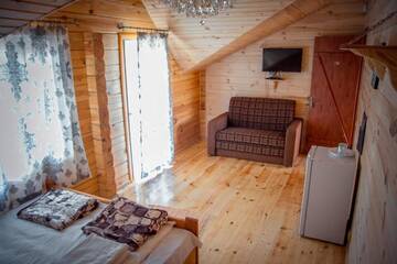 Фото номера Полулюкс с балконом Лоджи Nester House г. Свитязь 7